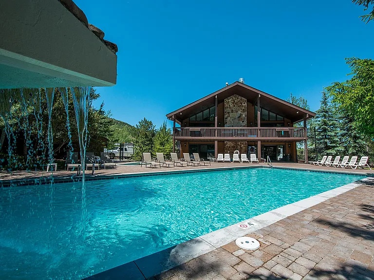 2025 Canyons Resort Dr #Y4 — Photo 32
