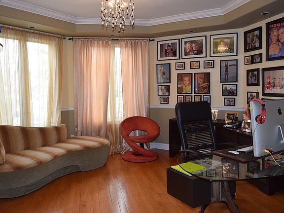 2nd image of 848 Edgegrove Ave