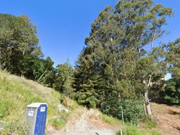 149 Sheridan Rd, Oakland, CA 94618