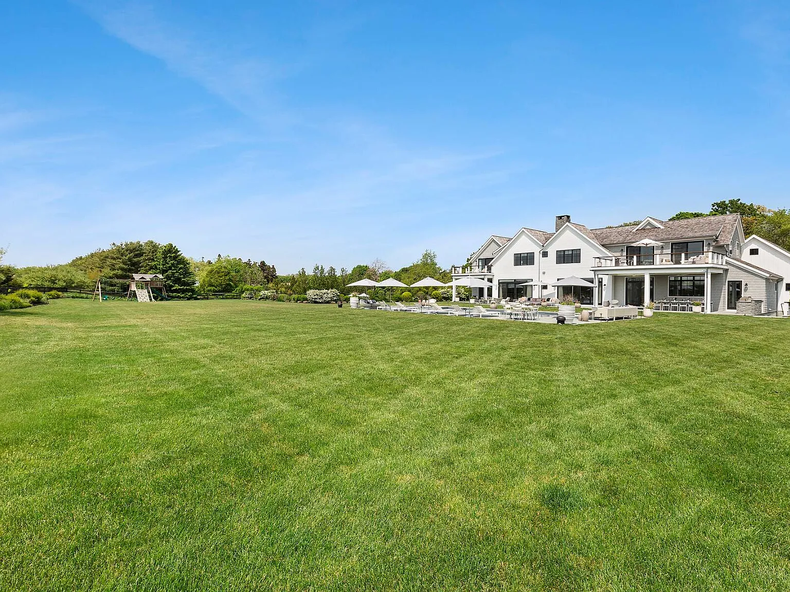 Luxury Modern Farmhouse with Tennis and Forever Fields — Photo 3