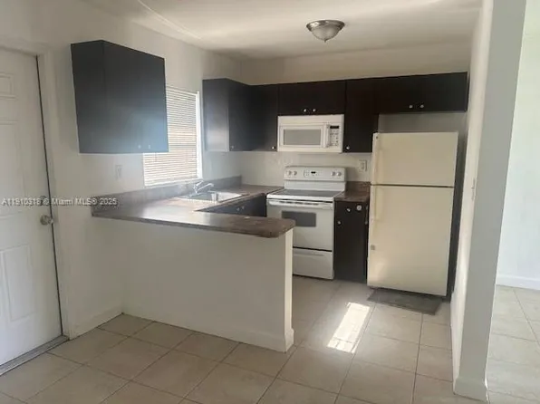 7571 Venetian St APT C, Miramar, FL 33023