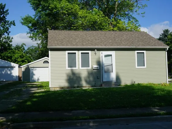 1103 N Division Ave, Urbana, IL 61801