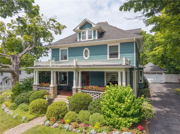 51 Main St, Livonia, NY 14487