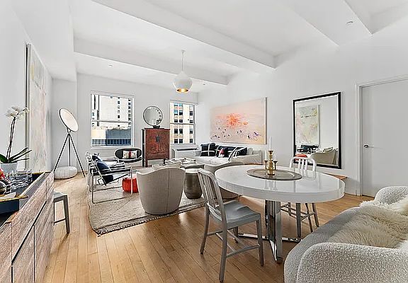 2nd image of 15 Broad St APT 2904