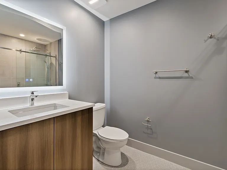 1123 W Randolph St #401 — Photo 11
