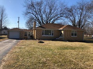 114 N 10th St, Monmouth, IL 61462