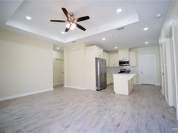 3rd image of 3086 Briggs Rd #B