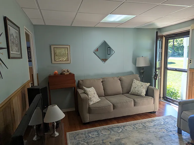 309 W Main St — Photo 2