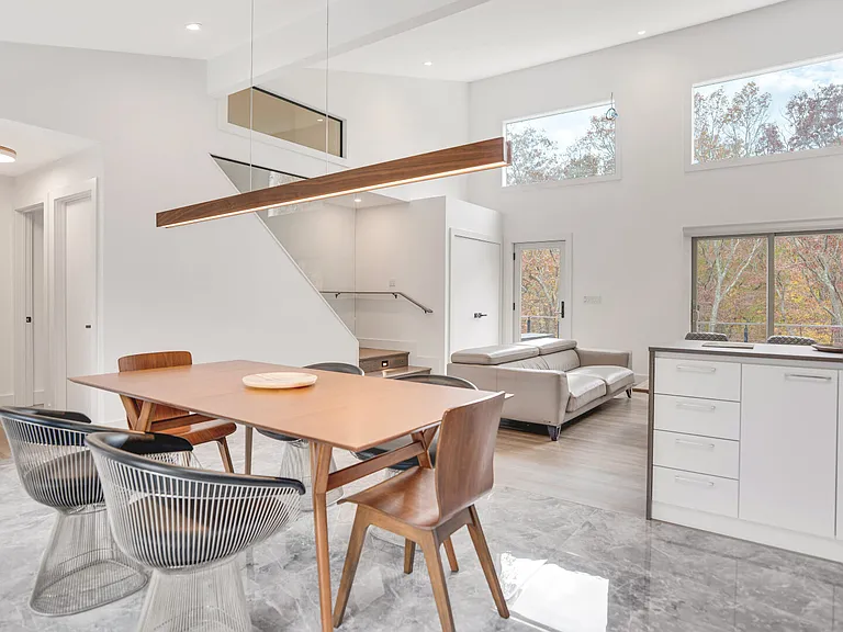 16 Oyster Pond Ln — Photo 7
