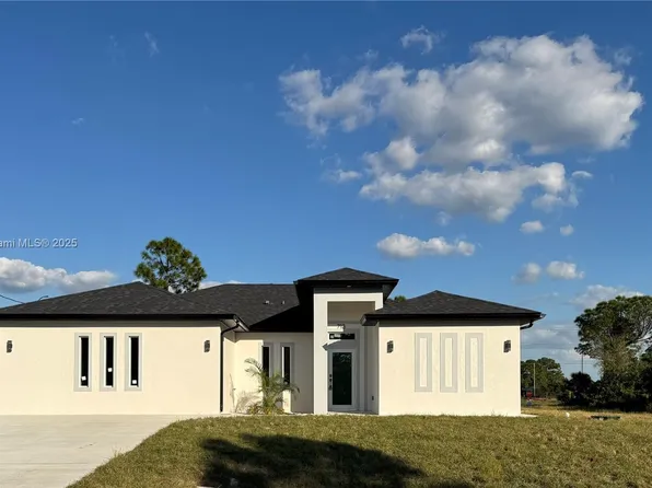 713 Da Vinci Ave S, Lehigh Acres, FL 33974