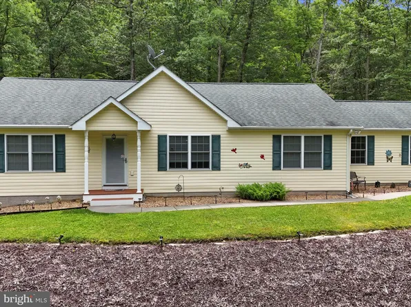 125 Hidden Springs Ct, Slanesville, WV 25444