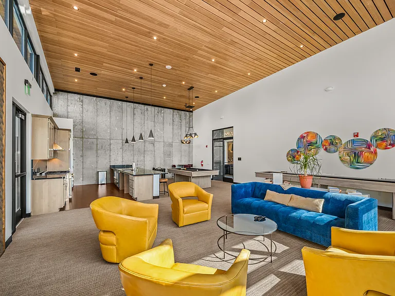 Rivers Edge Apartments — Photo 14