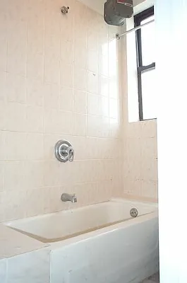 Rented by Tower Brokerage | media 9