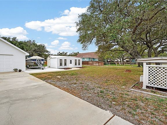 3rd image of 119 Bishop Rd