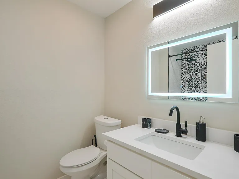 1205 Hillsdale Dr — Photo 30