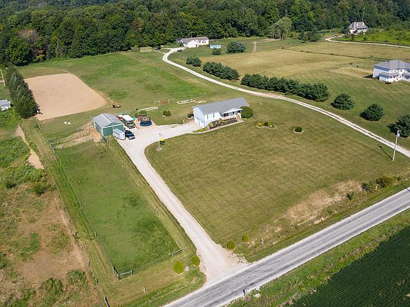 3rd image of 5220 Township Road 117