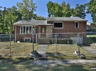 10 Plateau Ave, Fort Lee, NJ 07024