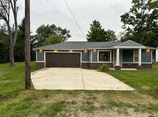 14520 Birchwood Dr, Holly, MI 48442