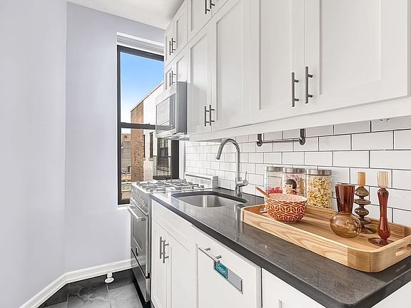 4th image of 545 W 111th St #10GG