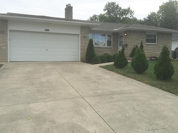 3rd image of 993 Janet Dr
