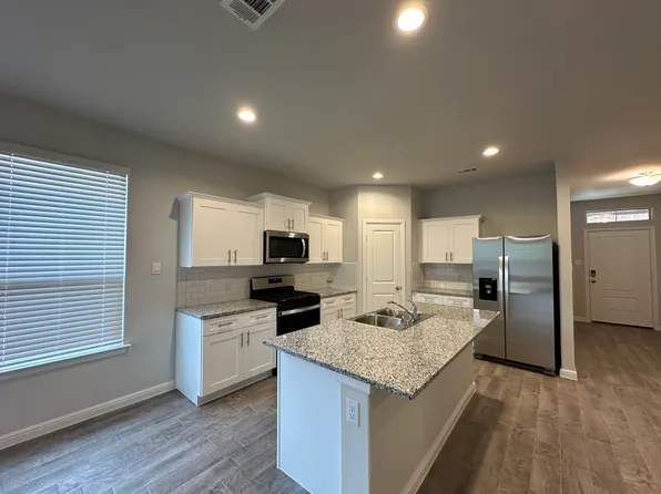 413 Passenger Trl, Fort Worth, TX 76131