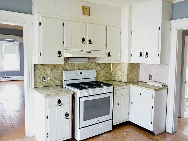 21 Ardmore St #25 — Photo 9