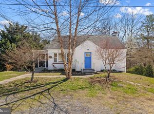 105 S Grove Ave, Edinburg, VA 22824