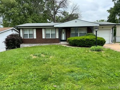 10 Lennox Ter, Maryland Heights, MO, 63043
