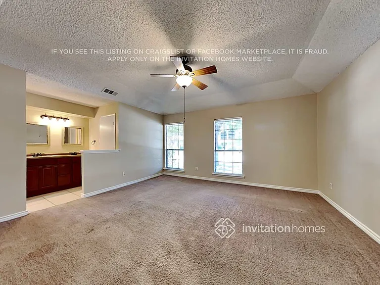 2512 Bayberry Ln — Photo 12