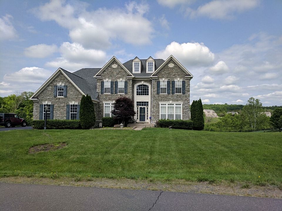 1st image of 6876 Mill Valley Dr