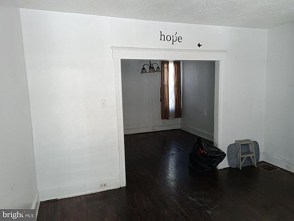 5th image of 22 N Lindenwood St