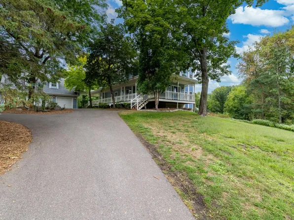 8620 Inver Grove Trl, Inver Grove Heights, MN 55076