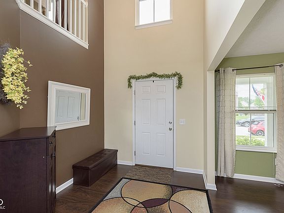 4th image of 671 Settlers Walk