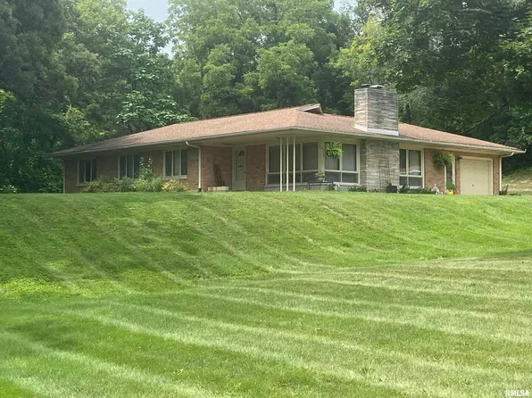 710 S Bluff Blvd, Clinton, IA 52732