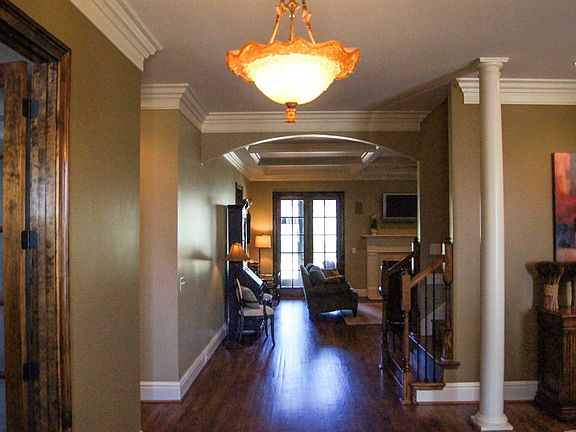 5th image of 2156 Mountain View Dr