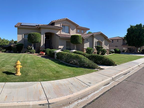 3rd image of 8236 W Foothill Dr
