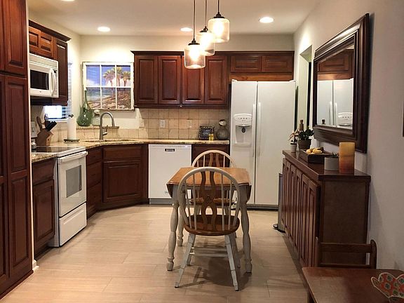 3rd image of 1476 Linkside Dr