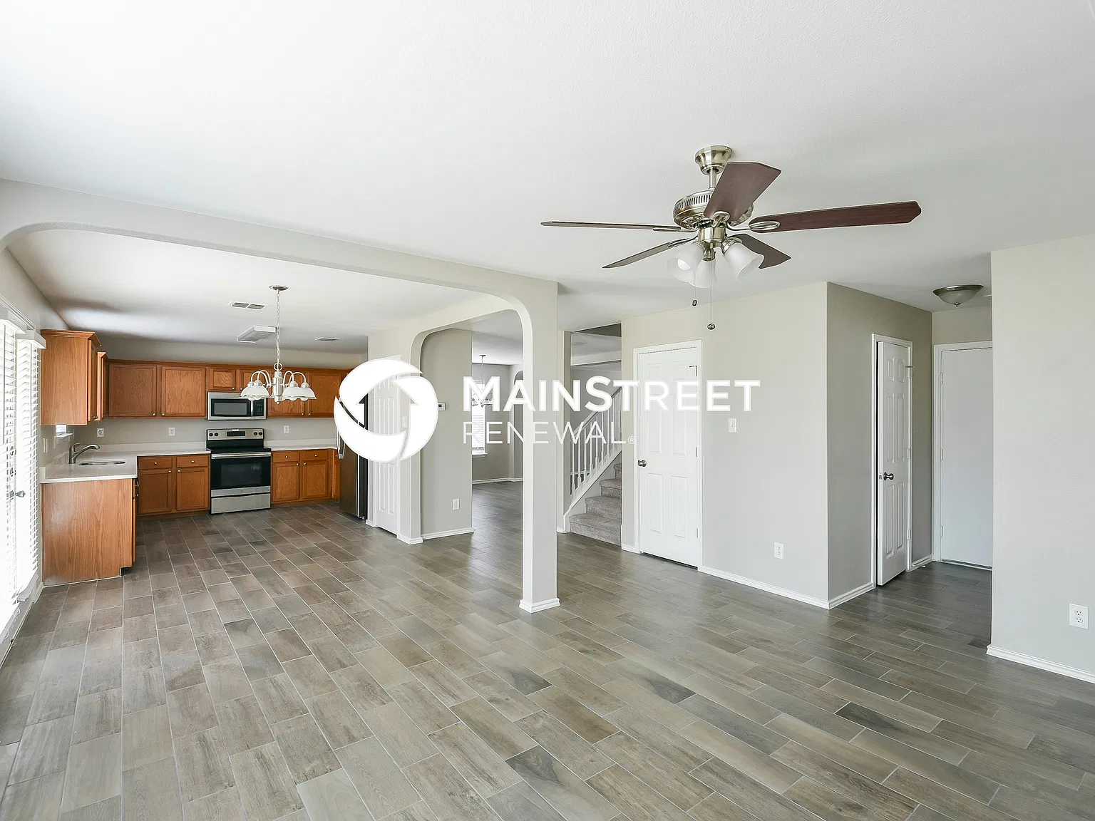 9011 Walnut Springs — Photo 3