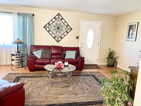 4th image of 3523 San Pedro Dr NE
