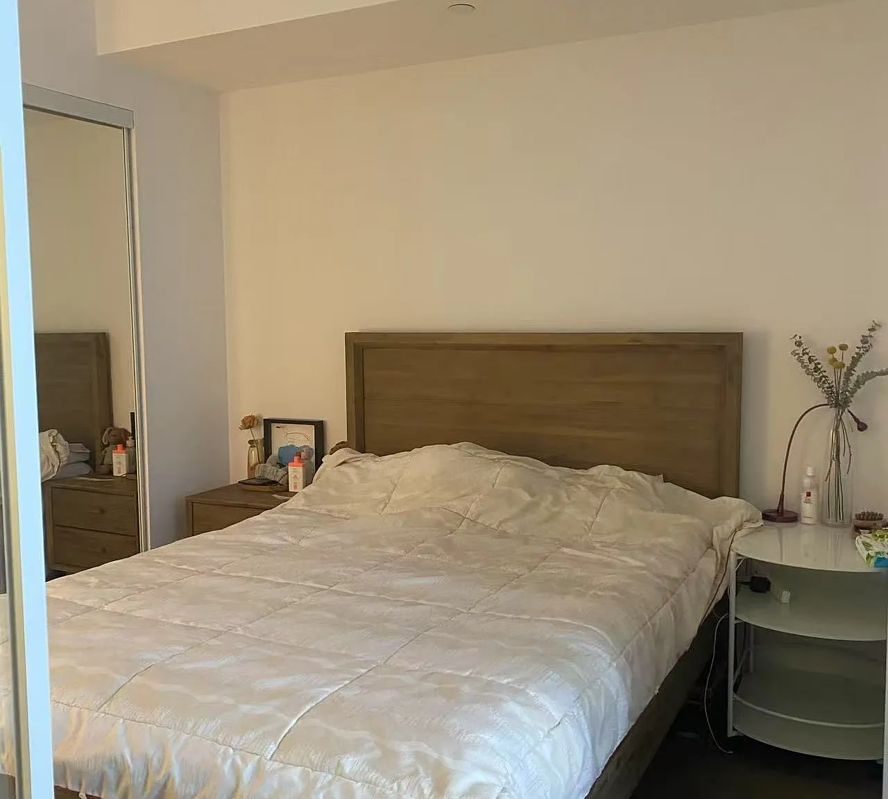 1 bed, $2,300 — Photo 4