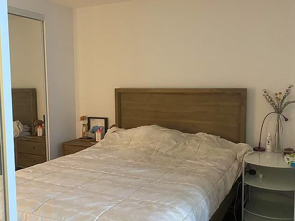 4th image of 101 Peter St #3105