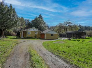 93514 Upper Loop Ln, Coos Bay, OR 97420
