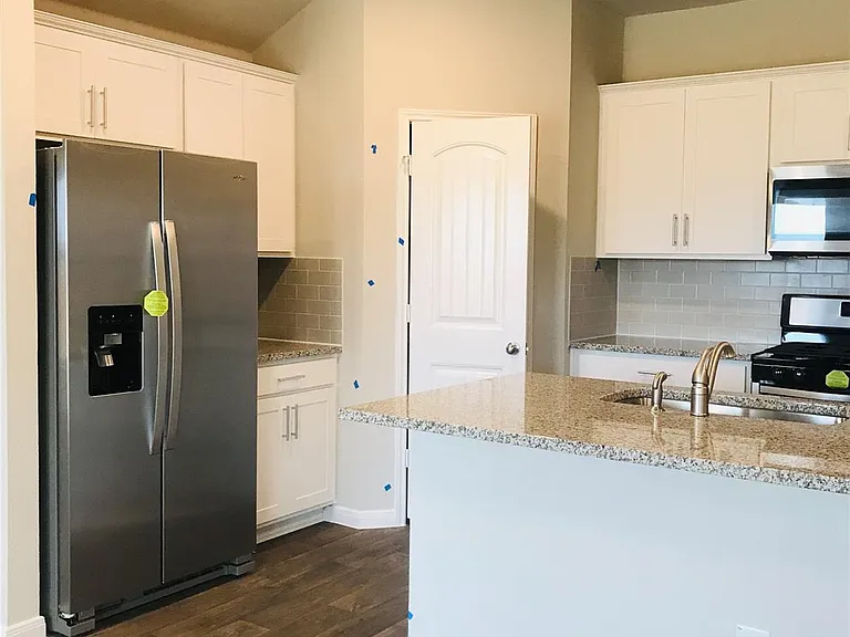 641 Golden Grove Pkwy — Photo 3