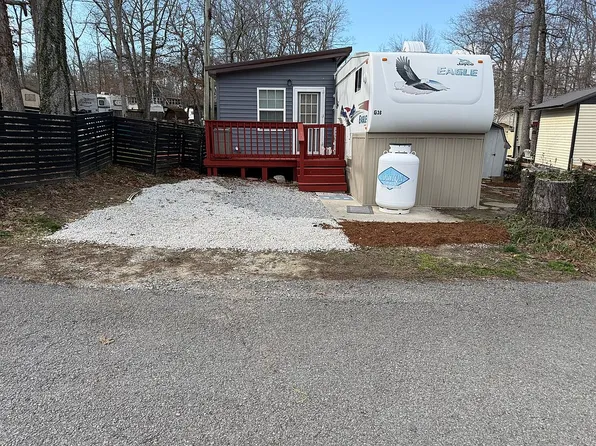 95 Sioux Trl, Crossville, TN 38572