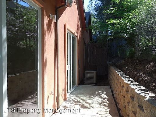 3rd image of 4110 New York Ave #B
