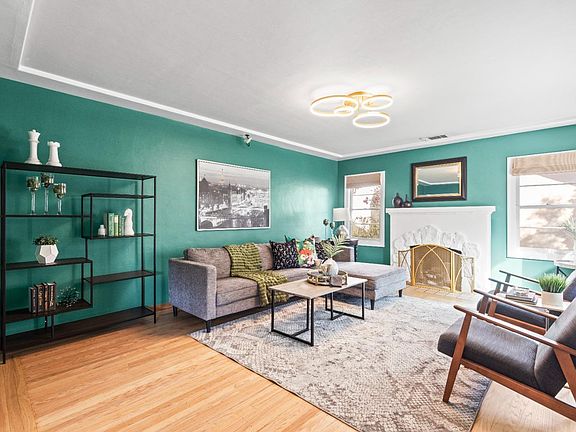 3rd image of 107 N Camino Alto