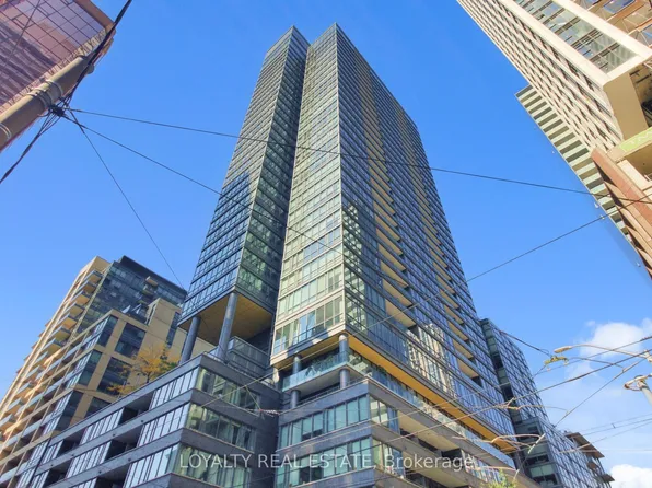 8 Charlotte St #3305, Toronto, ON M5V 0K4