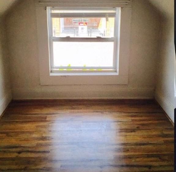 2nd image of 318 Gaston Ave APT 4