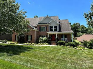 3551 Maple Wood Dr, Denver, NC 28037