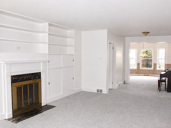3rd image of 57 Hillcrest Ln